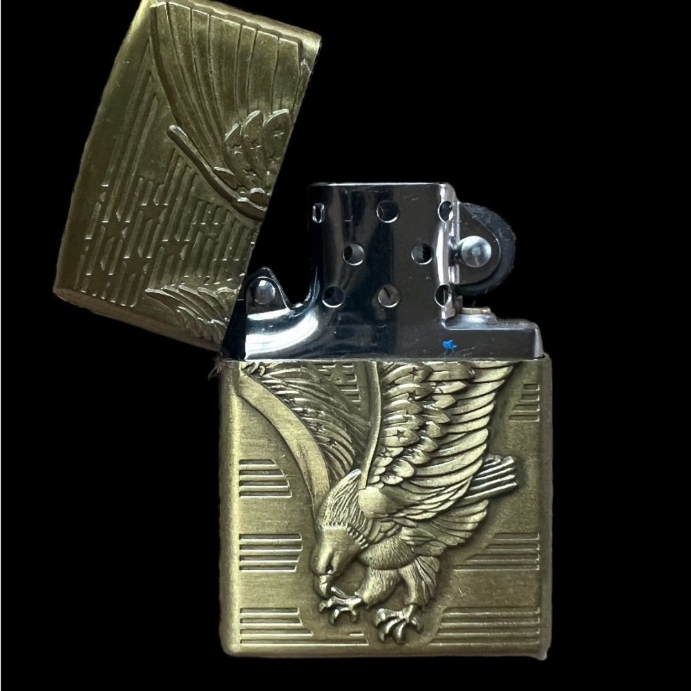 American Eagle vintage lighter